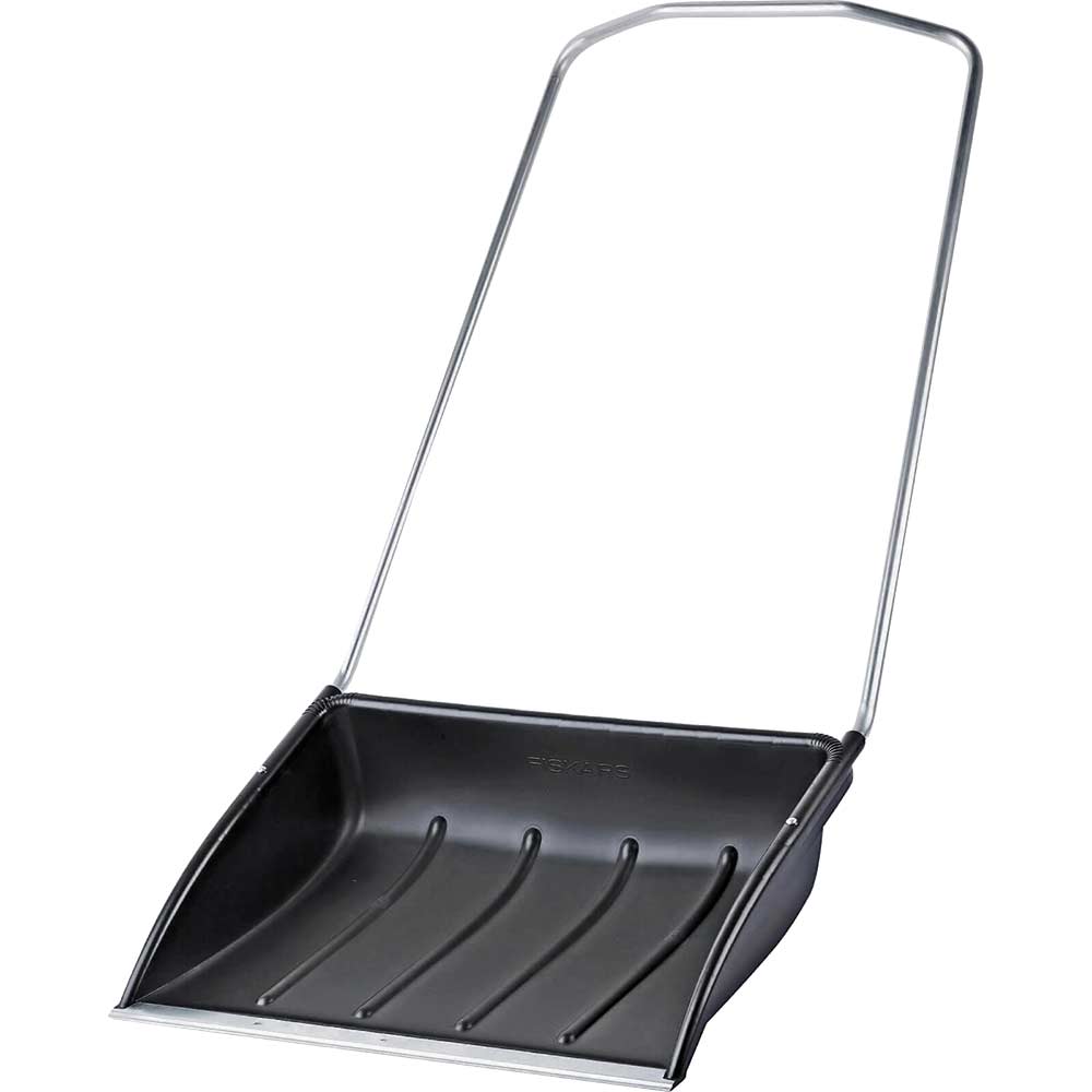 Image of Fiskars Snow Sleigh for Moving Snow 1.5 Metres Long