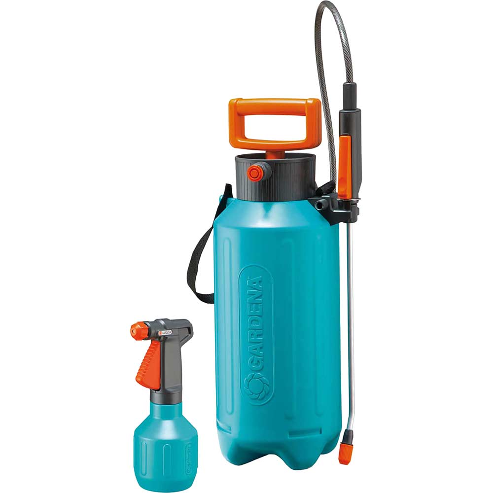 Photo of Gardena Pump Hand And 5l Pressure Sprayer Kit