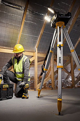 DeWalt Lighting & Torches