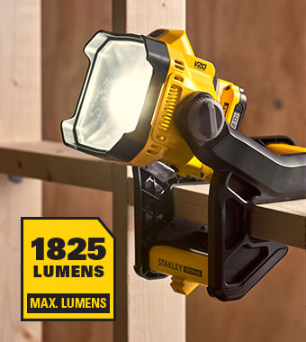 Provides 1825 LED lumens of light for
increased visibility and clarity when
working in low light environments. Provides 1825 LED lumens of light for increased visibility and clarity when working in low light environments