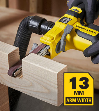 13mm wide arm for fast material
removal in narrow spaces. Stanley FatMax V20 18v Cordless Powerfile Belt Sander File dust port SFMCE210