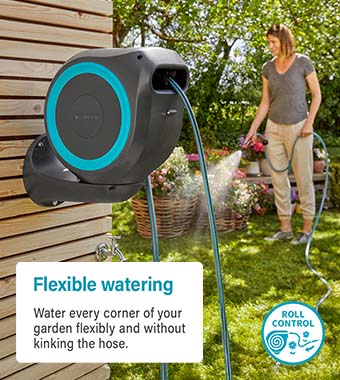 RollControl technology ensures slow
and safe retraction, no matter how
far the hose is unrolled. Gardena 18600-20 Wall-mounted RollUp Hose Box Reel 15m RollControl