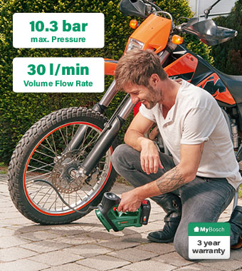 Pump it up fast with Bosch’s
powerful cordless compressor
• Rapid 30 litre/minute inflation up to 10.3 bar
with intuitive finger control
• Handy, compact pump with continuous
measurement via an illuminated manometer
• On-board storage: Various adapters are
neatly held in the tool front
• Inflates larger objects with high-pressure
requirements, such as tyres and balls
• Illuminated valve area and battery status indicator Bosch UniversalPump Cordless Pneumatic Compact Air Pump Inflation Tyre