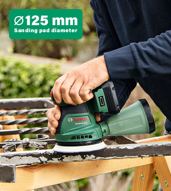 Compatible with standard 125mm
hook and loop sanding discs. Bosch UNIVERSALORBIT 18V-20 Cordless Disc Sander Microfilter dust box swirl-free finish