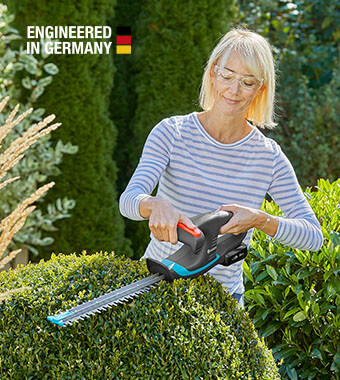 Gardena EasyCut Cordless Hedge Trimmer 14733-55