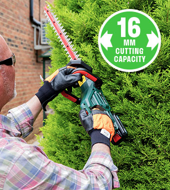 Quickly handles various hedge
thicknesses with a 16mm teeth opening. Webb WEV20HT 20v Cordless Hedge Trimmer 50cm Length 16mm teeth opening