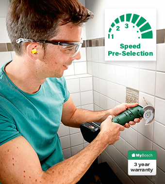 Speed adjustments for various jobs
Electronic Speed Preselection enables
setting a precise maximum speed limit to
suit various materials and applications. Bosch UniversalMulti 18V-32 Cordless Starlock Oscillating MultiTool Electronic Speed Preselection