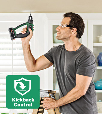 Perfect control over the tool thanks to innovative
KickBack Control technology – detects sudden
jamming and shuts down the tool Bosch PSB 18 LI-2 Ergonomic KickBack Control jamming