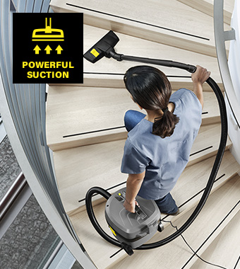 Light and ergonomic: the T 7/1 Classic with standard fleece
filter bag is an entry-level dry vacuum cleaner, offering
powerful suction, perfect for daily maintenance cleaning. Karcher T 7-1 Classic pro compact powerful suction lightweight