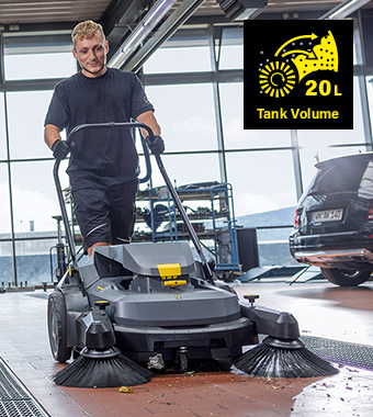 Tank Volume, Gross/Net:
45 / 20 litres Karcher KM 70/30 C BP 2SB Professional 36v Manual Floor Sweeper
