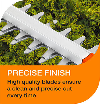 High quality blades ensure a
clean and precise cut every time. Flymo UltraCut Reach 420 Hedge Trimmer flexibility Versatility