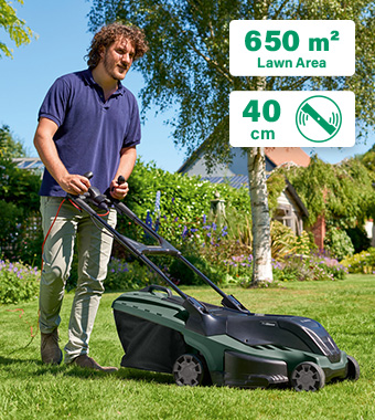 Reduced noise and excellent results
for highly comfortable movement. Bosch AdvancedRotak 650 Rotary Lawnmower ergonomic Ergoflex ErgoSlide Handles GrassCombs ProSilence quiet 650m² 1700w height adjustment LeafCollect