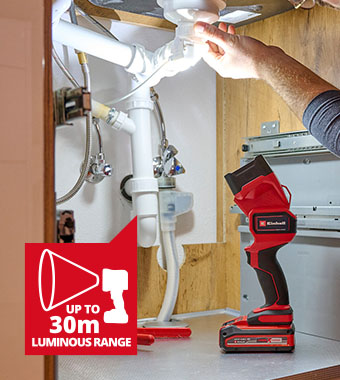 Powerful LED with up to 350 lumens
of luminous flux ensures optimal
illumination up to 30 metres away. Einhell TC-CL 18/350 Li 18v Compact lightweight 350 lumens LED Work Light Torch 7000K bright daylight-like