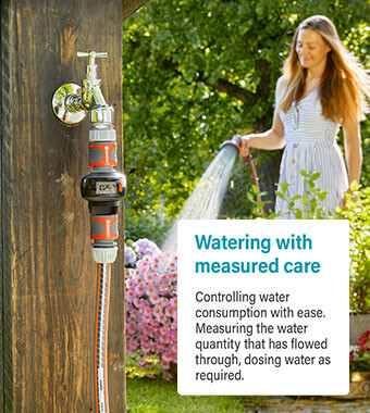 For controlling water consumption,
measuring the water quantity that
has flowed through, dosing water
as required. Gardena AquaCount 18350-20 Water Meter Control consumption