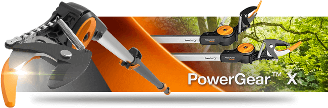 Fiskars UPX86 PowerGear Telescopic Tree Pruner Banner