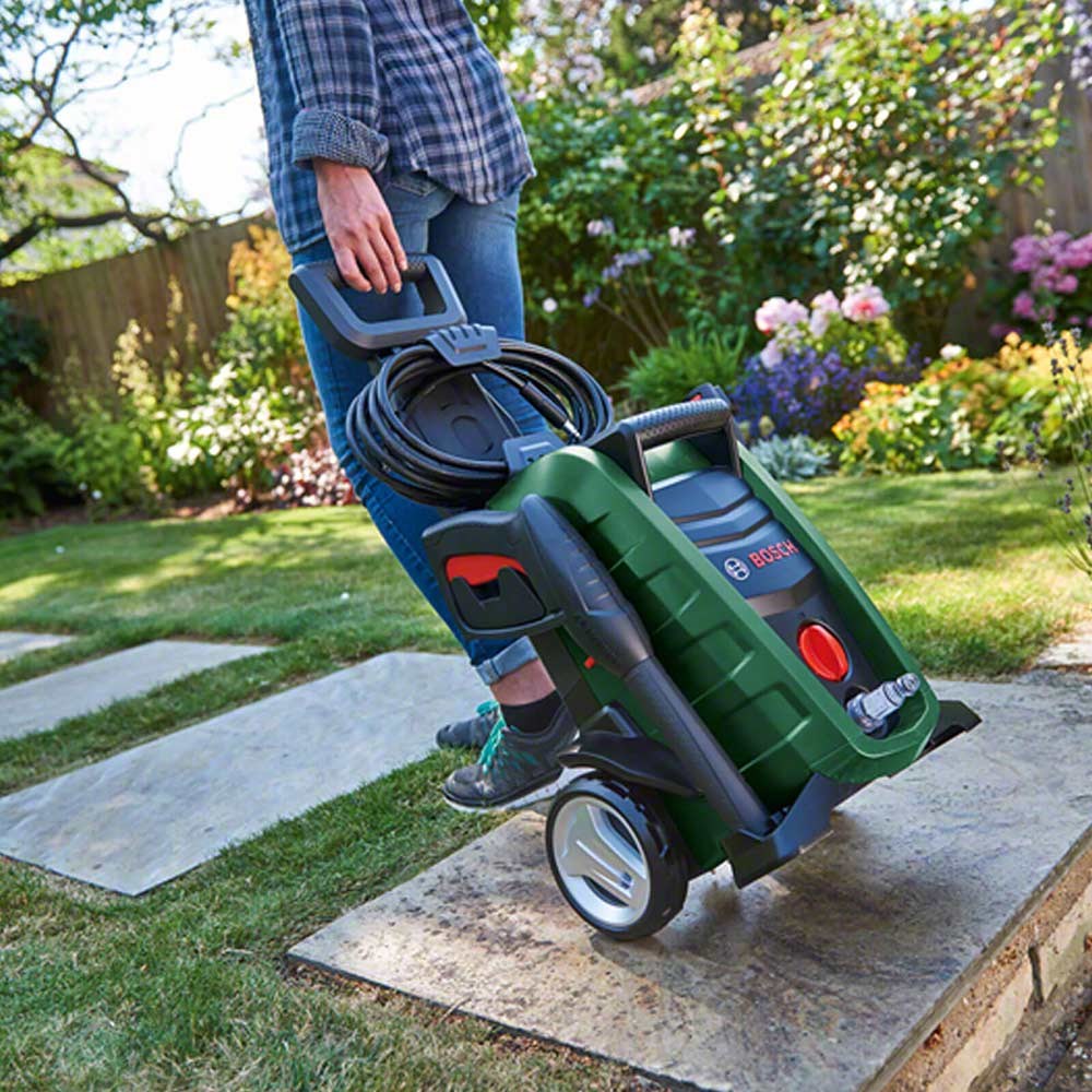 Bosch Universalaquatak 125 Pressure Washer 125 Bar Pressure Washers