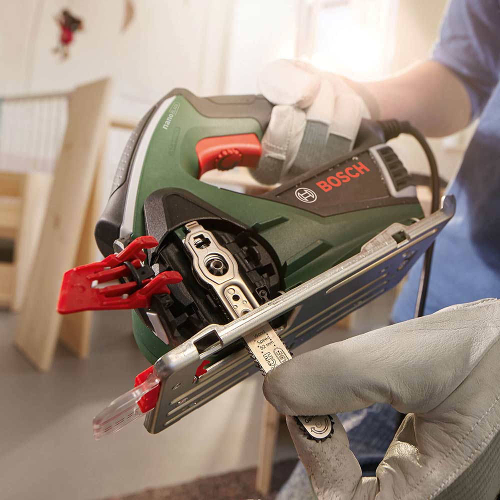 Bosch ADVANCEDCUT 50 Electric Nanoblade Chainsaw Jigsaw Jigsaws
