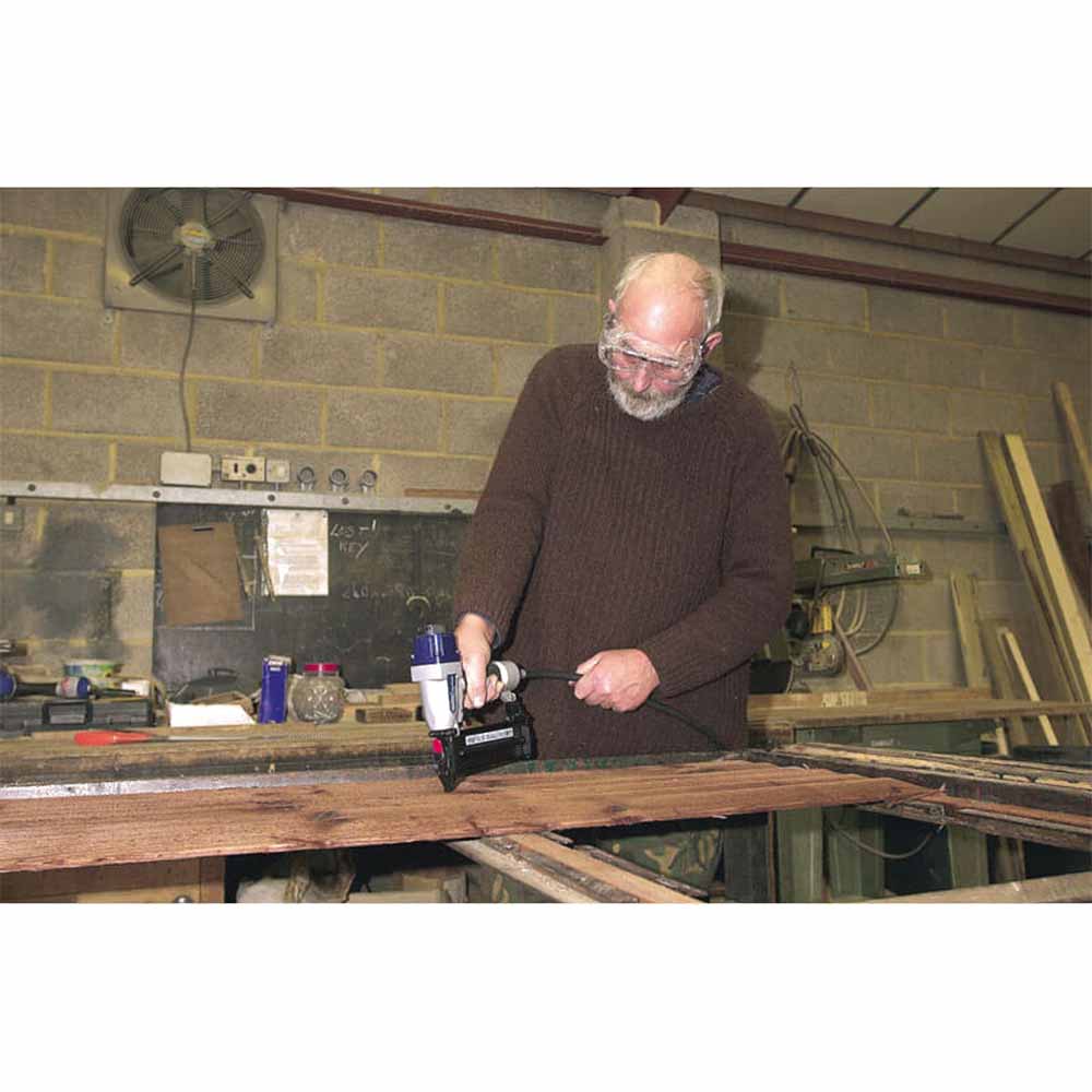 Draper AN15-50 Brad Air Nail Gun Kit 