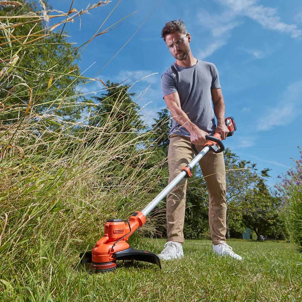 Black and Decker BCBLV36 36v Cordless Garden Vacuum and Leaf Blower