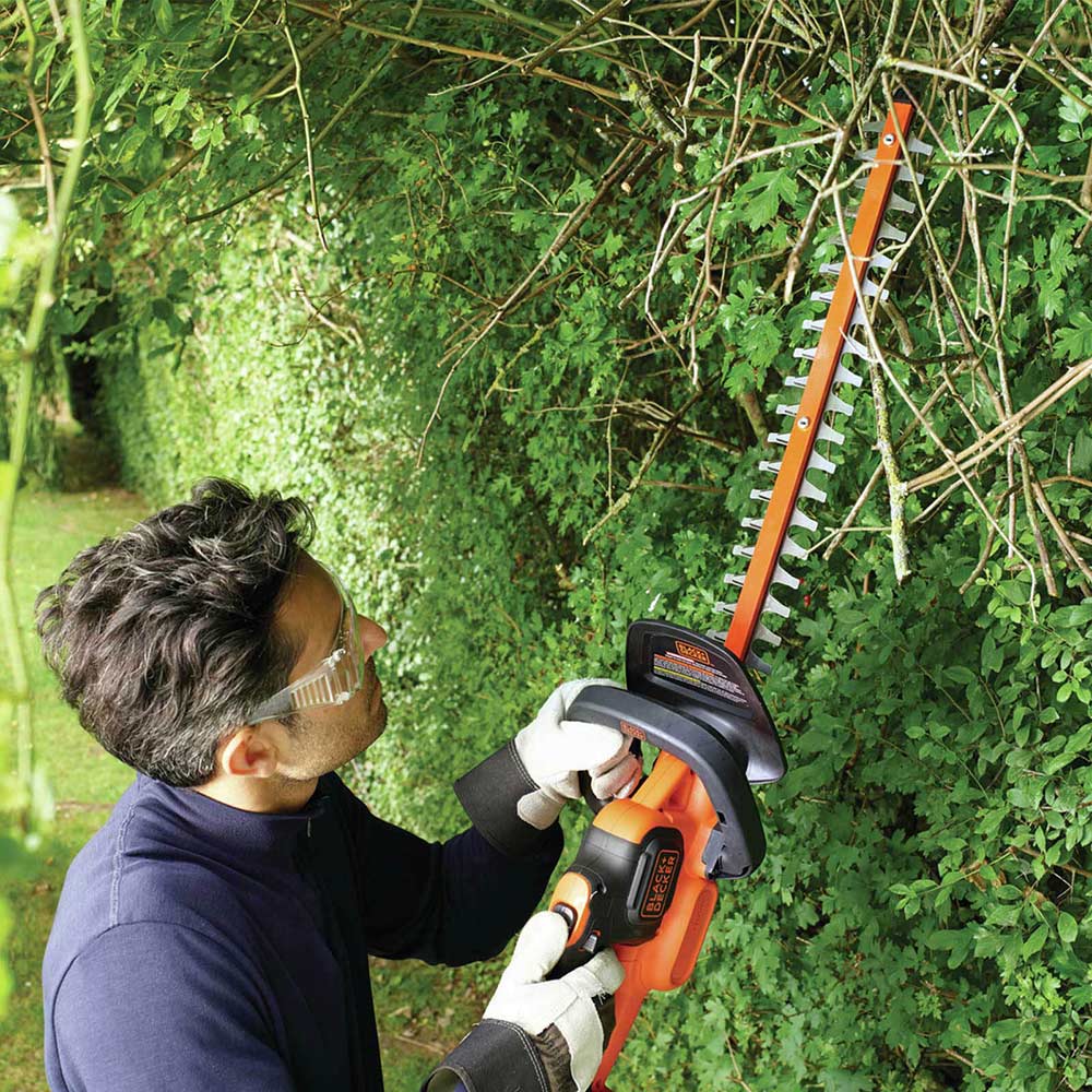 black and decker cordless hedge trimmer battery