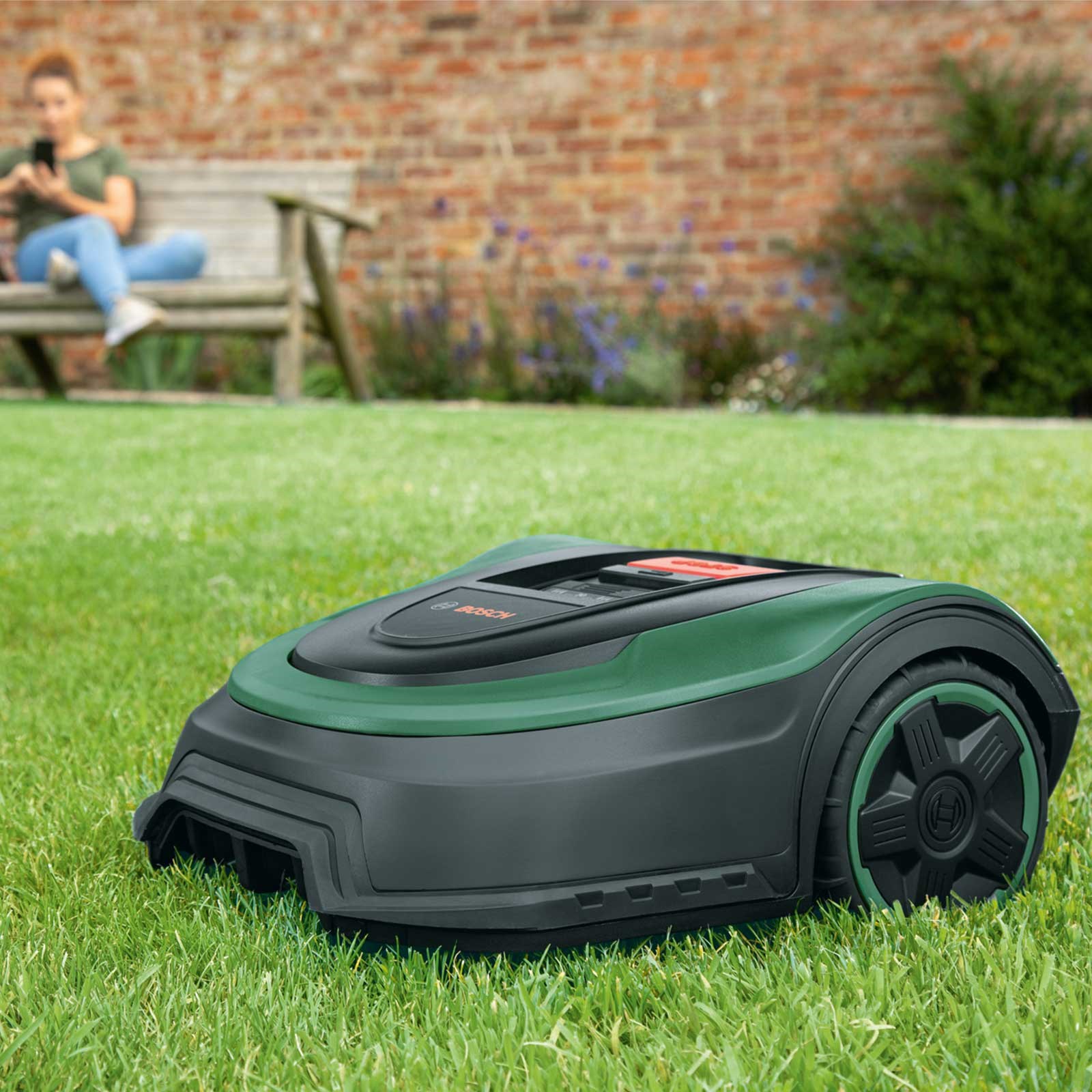 Bosch S+ 500 Smart Robotic Lawnmower 500m2 190mm | Lawnmowers