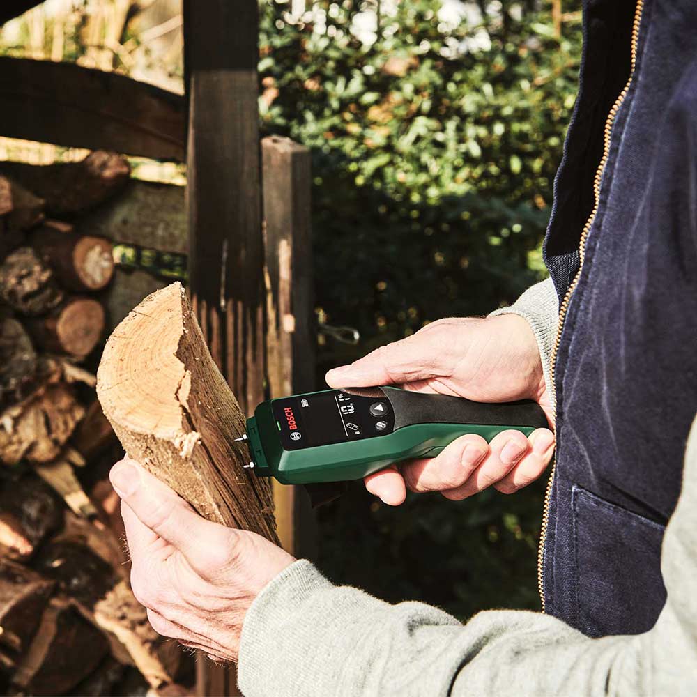 thumbnail image 2 of Bosch UniversalHumid Wood Moisture Meter - Easy LED Display & Wood Type Selection 2 of 4