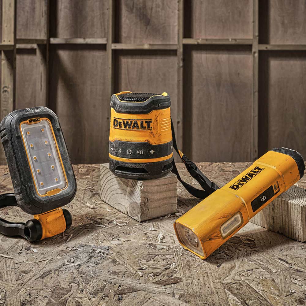 dcl183 rechargeable led flashlight DeWalt Help illuminate low DEWALT LED Flashlight USB-C Rechargeable