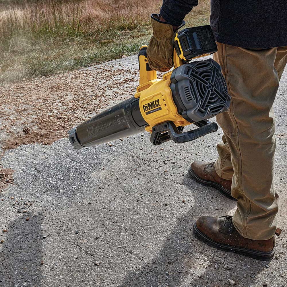 DeWalt DCMBL562 18v XR Cordless Brushless Axial Blower Leaf