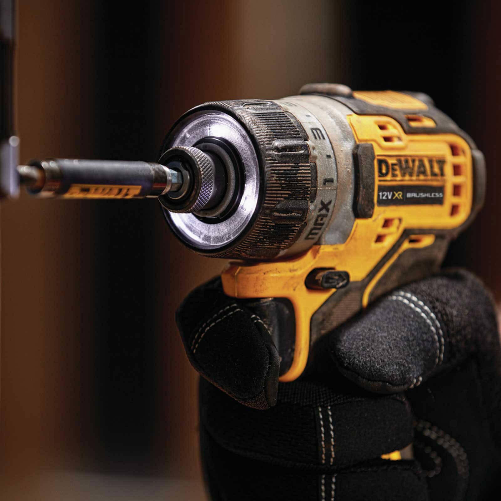 DCF601D2 Cordless Brushless Compact Screwdriver | Screwdrivers