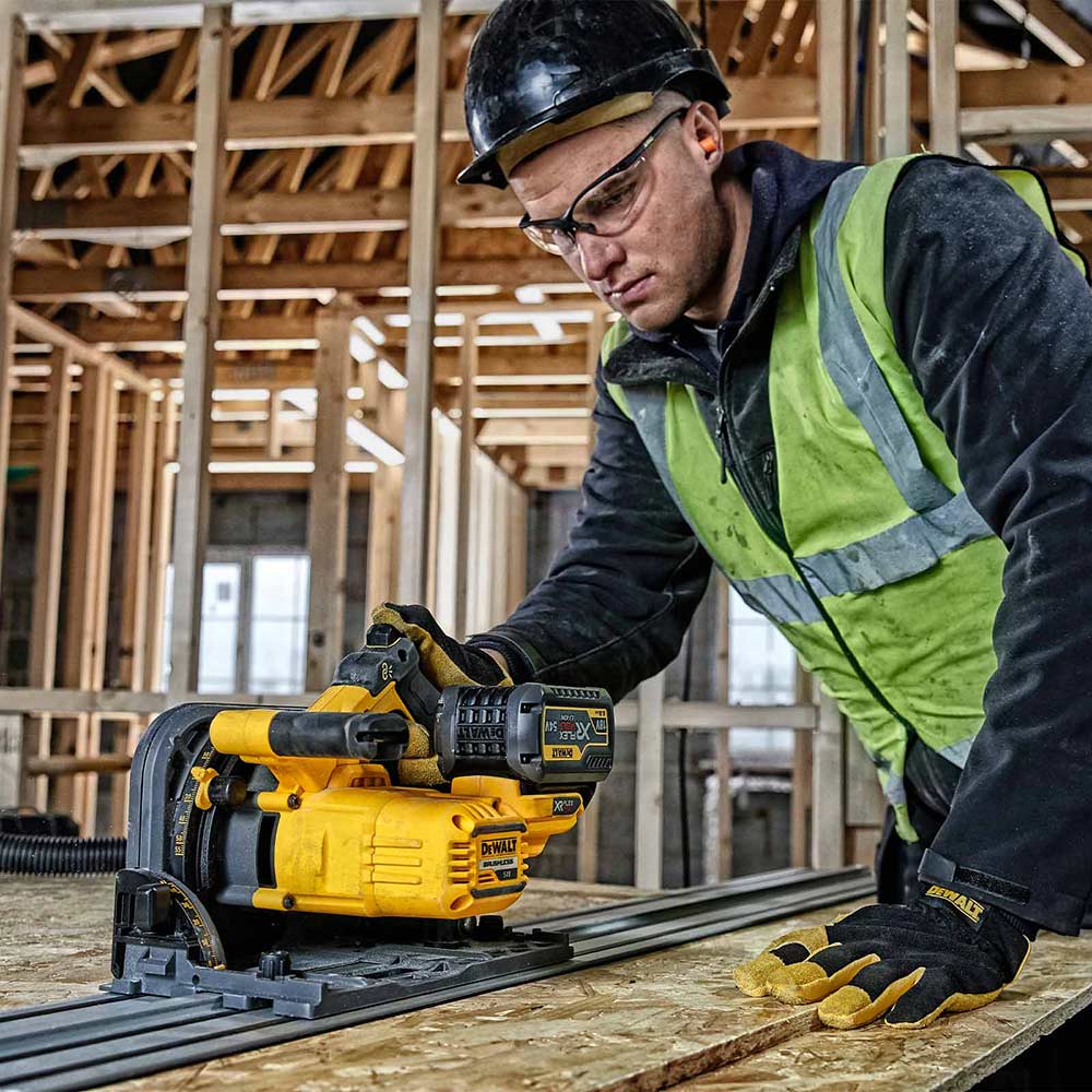 DeWalt DCS520 54v XR Cordless FlexVolt Plunge Saw and Guide Rail Kit Plunge Saws