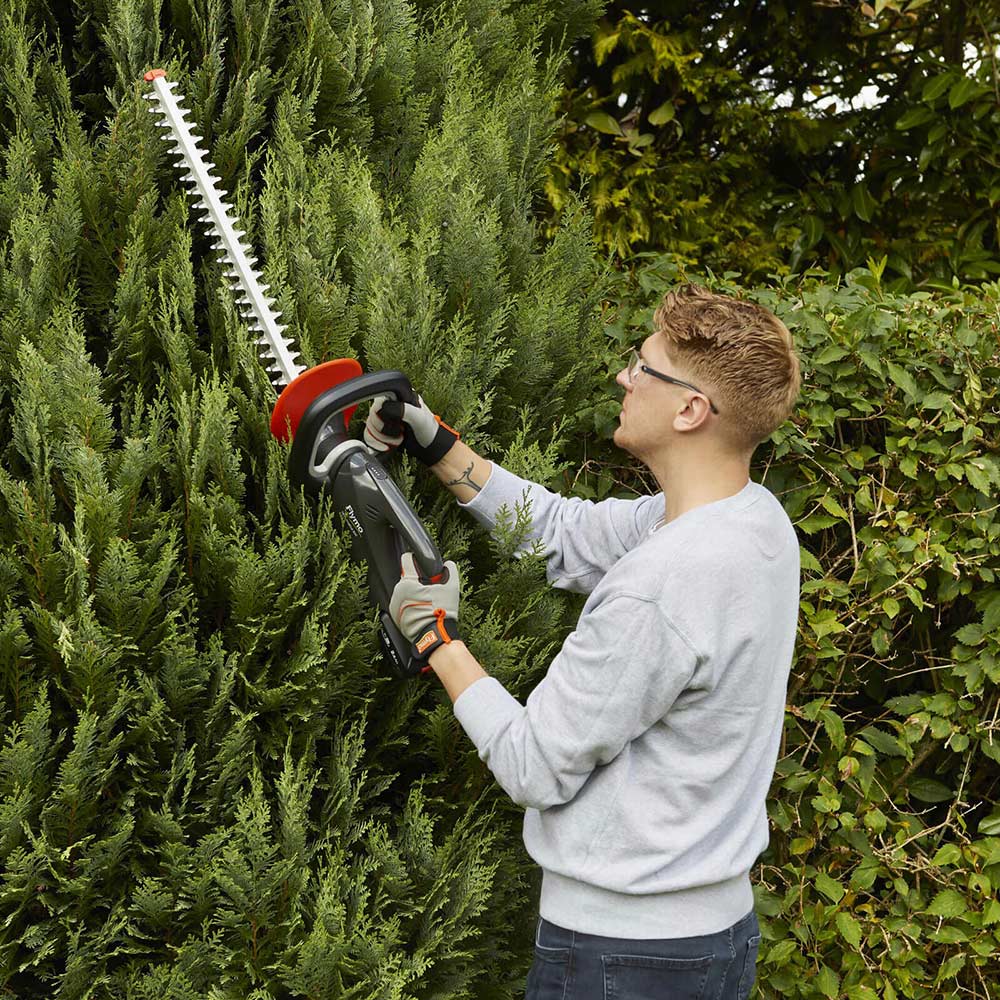 Flymo hedge clearance trimmer battery