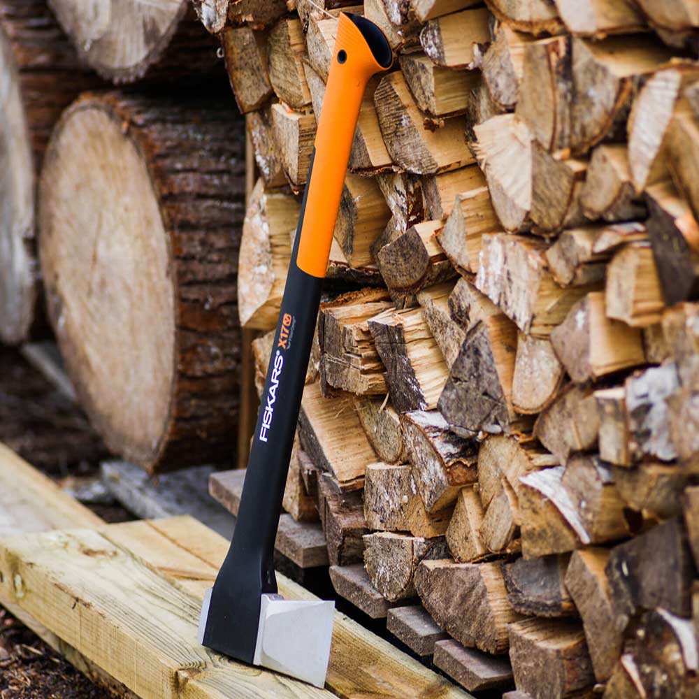 Fiskars X17 M Splitting Axe 