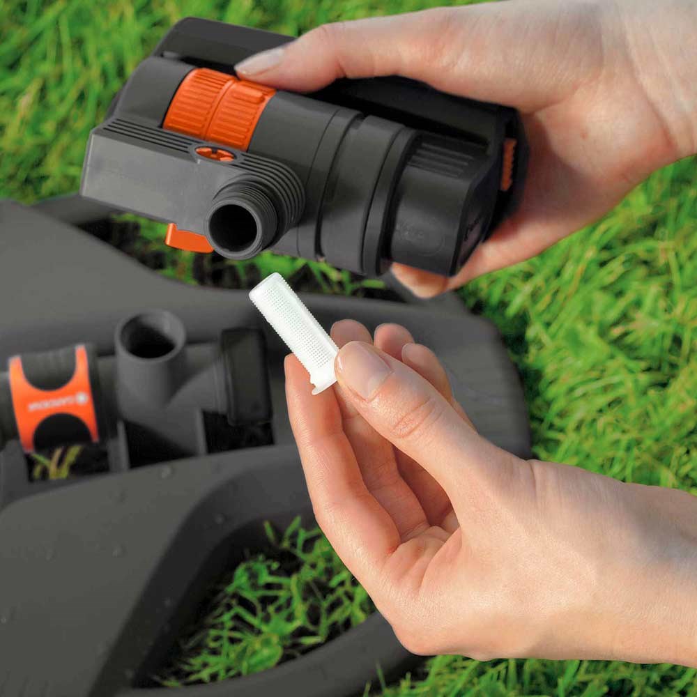 Gardena Aquazoom Compact Oscillating Garden Sprinkler Garden Sprinklers