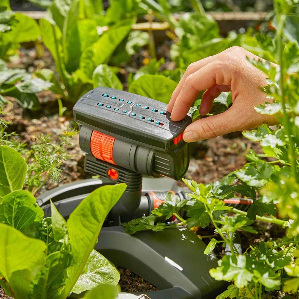 Gardena Aquazoom Compact Oscillating Garden Sprinkler Garden Sprinklers