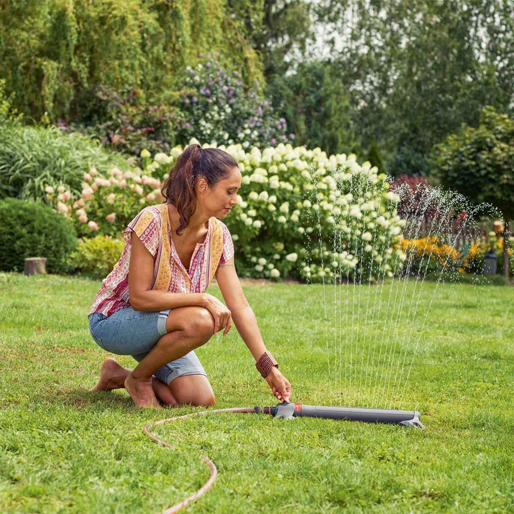 Gardena Aquazoom S Oscillating Garden Sprinkler Garden Sprinklers