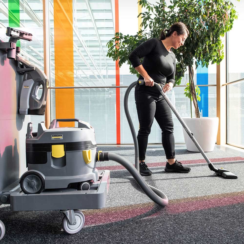 Karcher T 9/1 BP 36v Cordless Professional Vacuum Cleaner 9L | Vacuum Cleaners