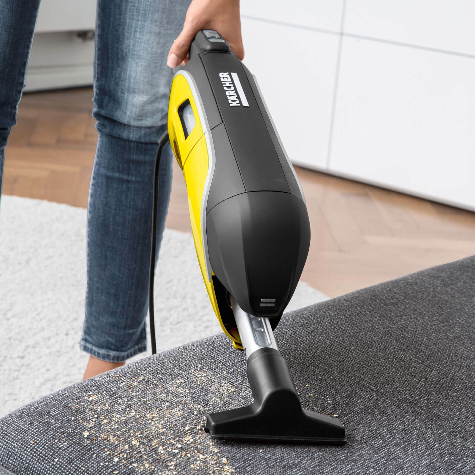 Моющий пылесос ручной вертикальный беспроводной. Пылесос Karcher VC 5. Пылесос Karcher VC 5 Premium. Пылесос Керхер vc5. Вертикальный пылесос Керхер.