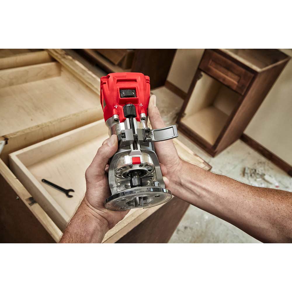 Milwaukee portable router online