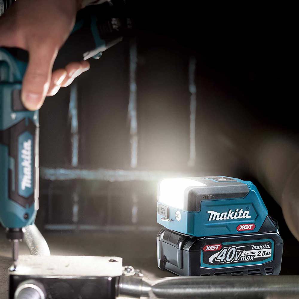 Makita ML011G XGT 40V Max Li-ion Batterie Bloc Lampe LED - 300Lm - View #4