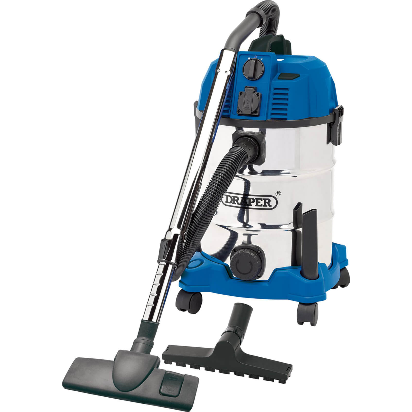 Image of Draper Wet and Dry Vacuum Cleaner with Integrated Power Socket 30L 240v
