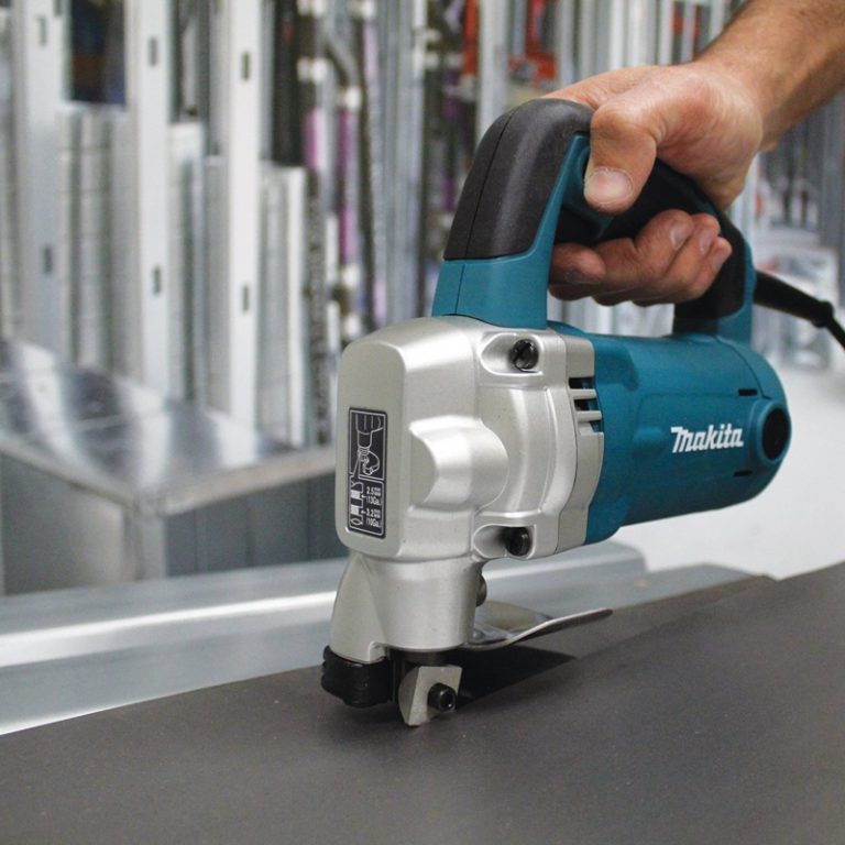 Nibblers Vs Shears which is best when it comes to cutting sheet metal?