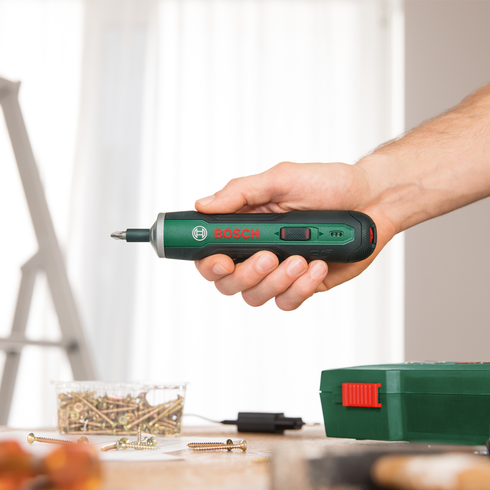 https://www.tooled-up.com/blog/wp-content/uploads/2019/05/Bosch-Pushdrive-Cordless-Screwdriver.jpg