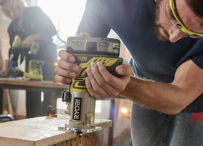 Cordless Routers Ryobi R18TR