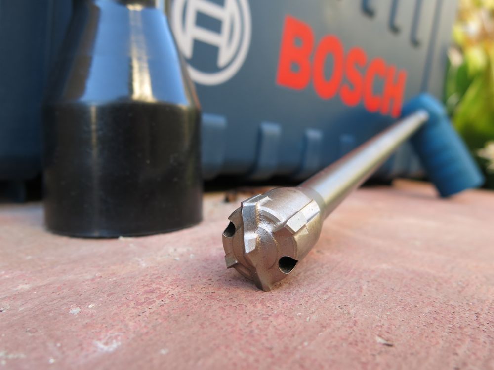 The Bosch SDS MAX 9 SpeedClean Hollow Masonry Drill Bit optimized for Silica dust extraction when drilling concrete.