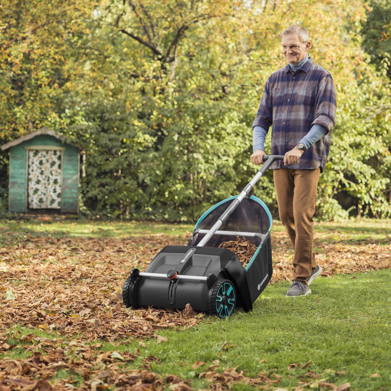 Gardena Push Leaf Collector