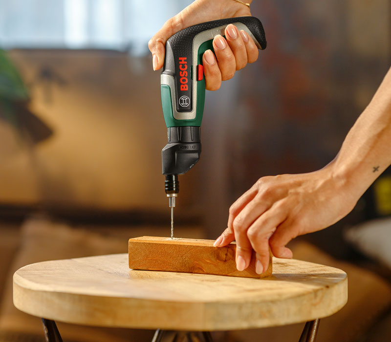 Bosch IXO 7 Cordless Screwdriver with Cockscrew attachment – Bosch By BGE