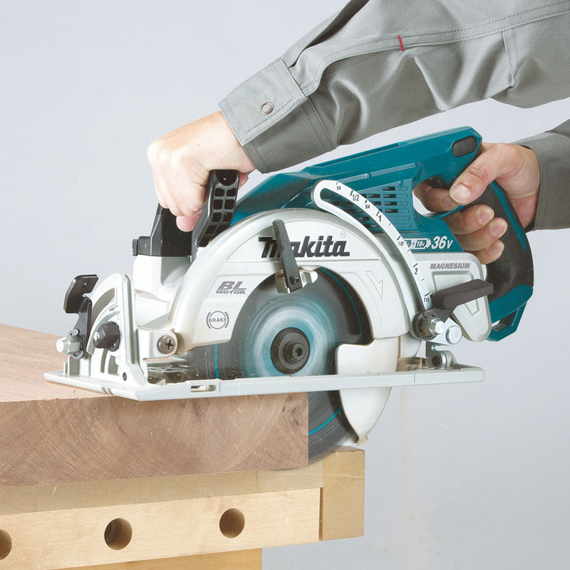 Makita DRS780 36v Rear-Handle Circular Saw