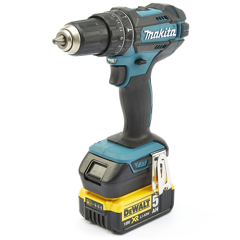 Badaptor Dewalt Battery on Makita Tool